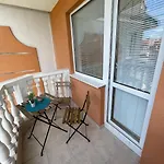 Sea Diamond 2 Апартамент